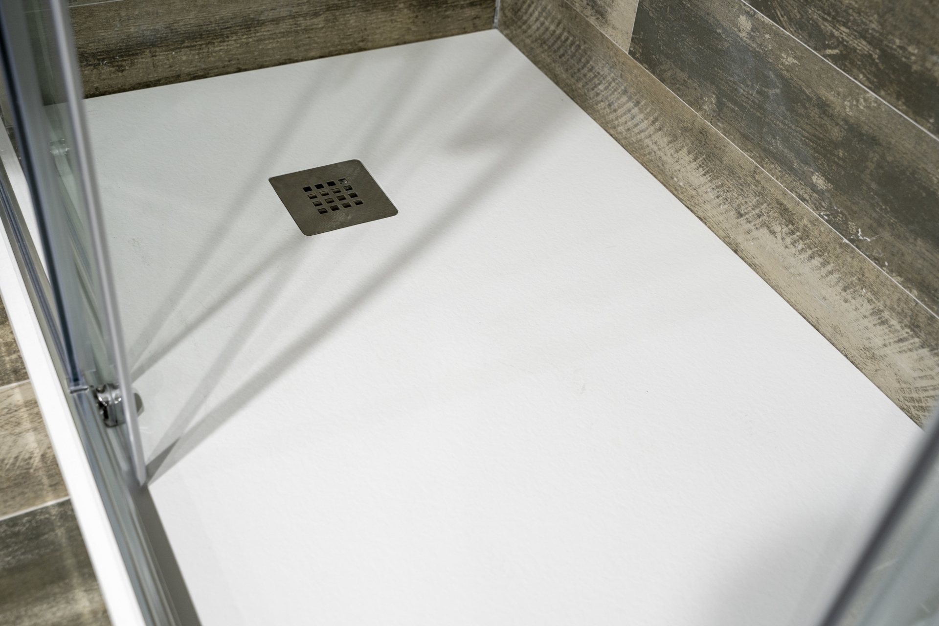 Plato ducha blanco MADISON 120×80 por 132€